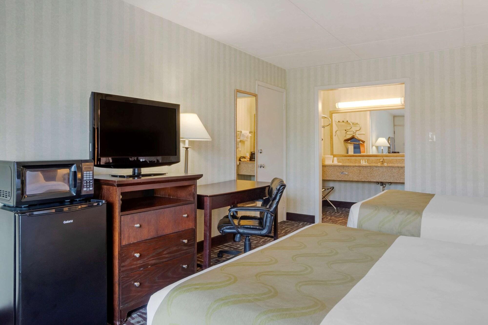 Quality Inn Fredericksburg Near Historic Downtown Exterior foto