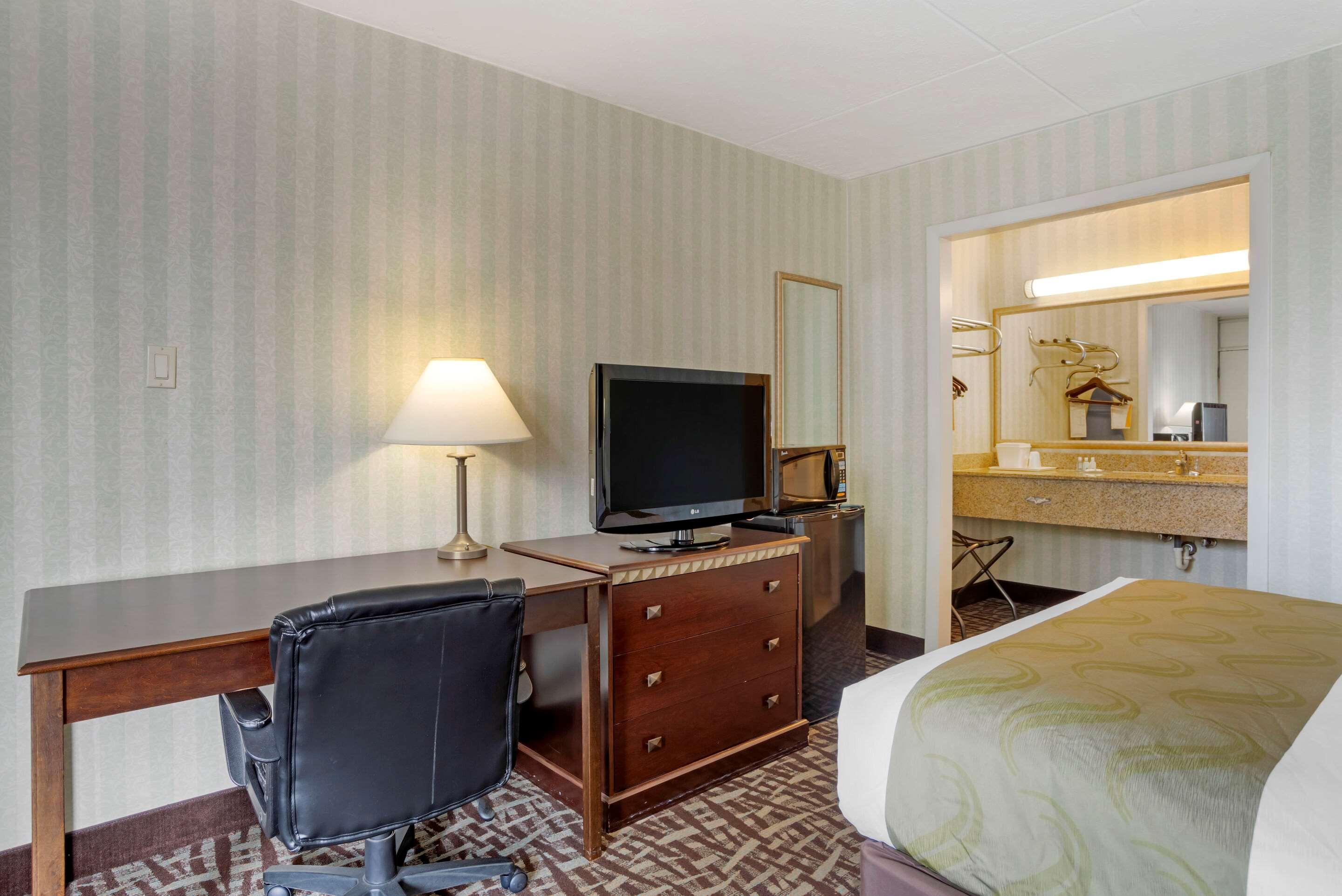 Quality Inn Fredericksburg Near Historic Downtown Exterior foto